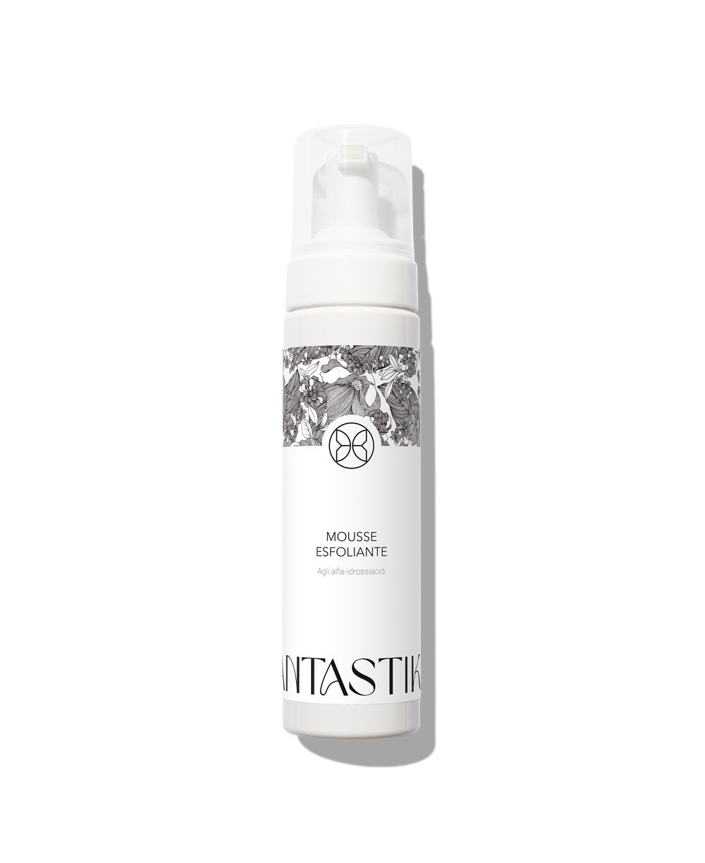2500x3063-mousse-esfoliante-idrossiacidi-anti-eta-biologica-fantastika-02